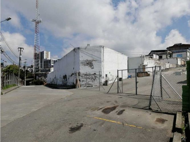 Lote en venta en Versalles, Manizales, 32692 m² · foto 4 de 16