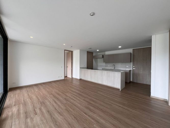 Apartamento de 2 alcobas en arriendo en La Convencion, Rionegro, 106 m² · foto 6 de 15