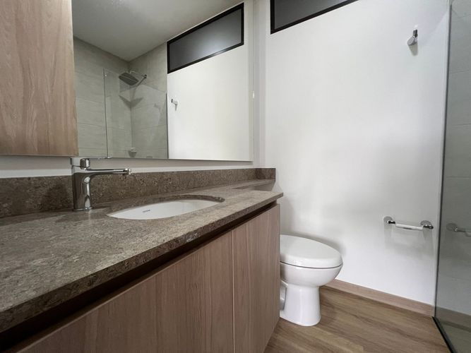 Apartamento de 2 alcobas en arriendo en La Convencion, Rionegro, 106 m² · foto 13 de 15