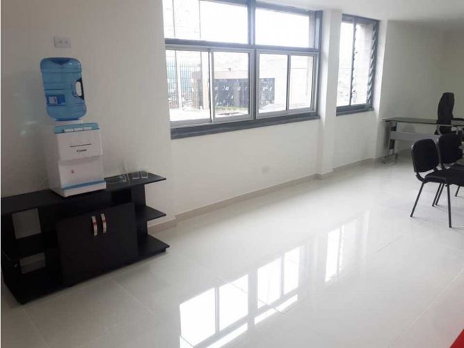 Oficina en venta en El Centro, Manizales, 35 m² · foto 4 de 10