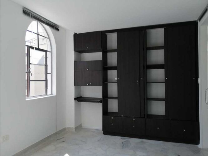 Consultorio en venta en Versalles, Manizales, 51 m² · foto 2 de 15