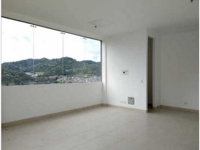 Local en venta en La Castilla, Manizales, 45 m² · foto 2 de 10