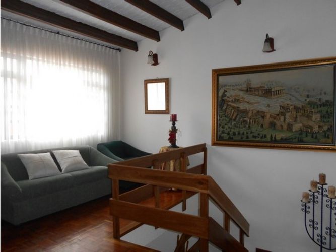 Casa de 5 alcobas en venta en Los Rosales, Manizales, 316 m² · foto 9 de 24