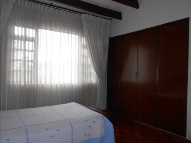 Casa de 5 alcobas en venta en Los Rosales, Manizales, 316 m² · foto 14 de 24