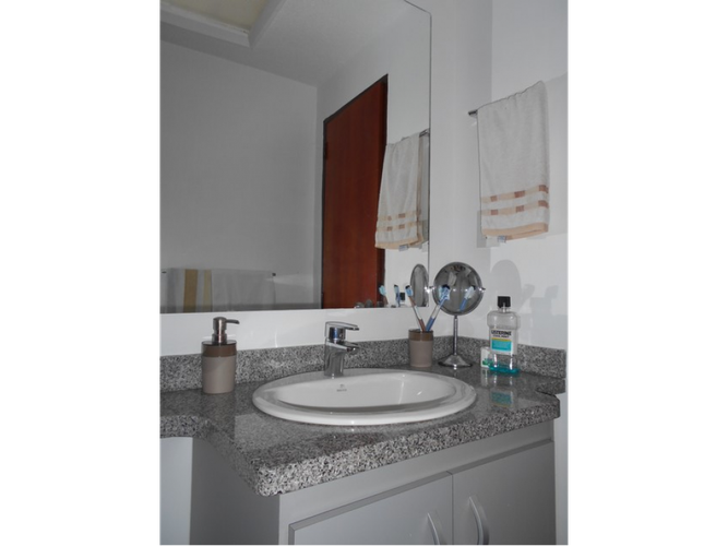 Casa de 5 alcobas en venta en Los Rosales, Manizales, 316 m² · foto 17 de 24