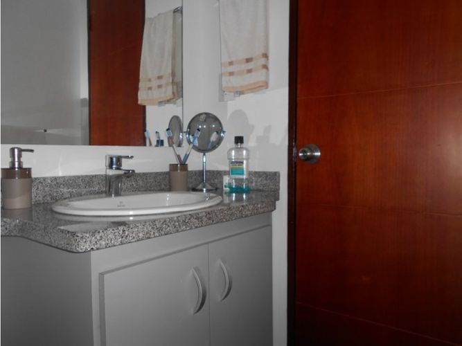 Casa de 5 alcobas en venta en Los Rosales, Manizales, 316 m² · foto 18 de 24