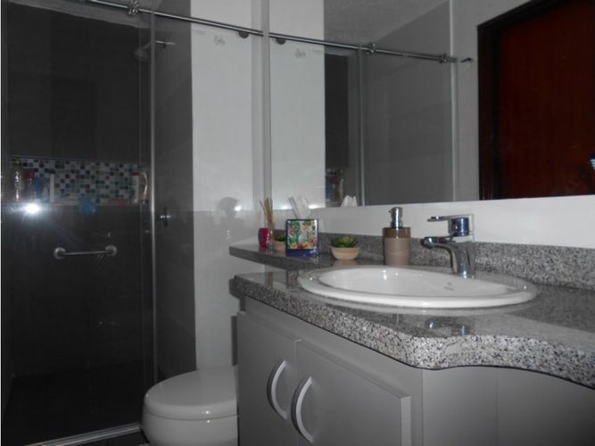 Casa de 5 alcobas en venta en Los Rosales, Manizales, 316 m² · foto 23 de 24