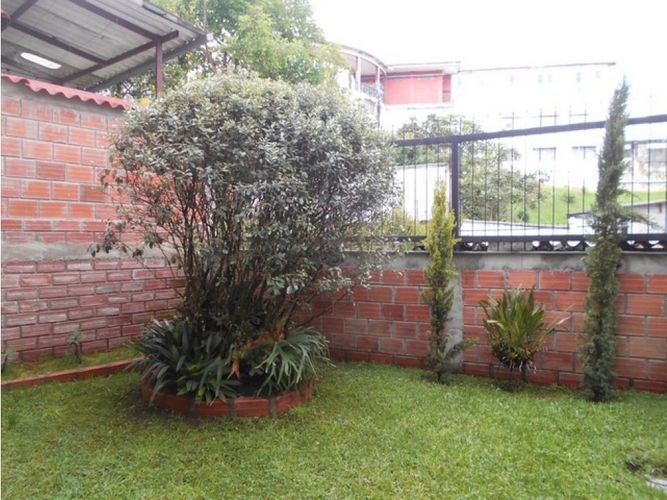 Casa de 5 alcobas en venta en Los Rosales, Manizales, 316 m² · foto 24 de 24