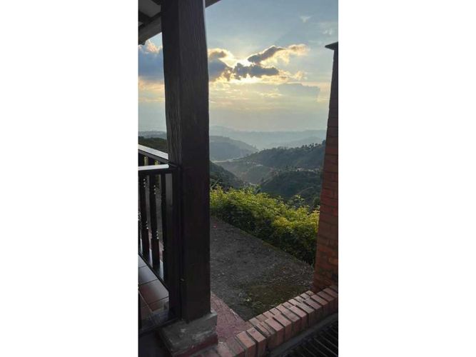 Finca en venta en El Arenillo, Manizales, 100000 m² · foto 23 de 24