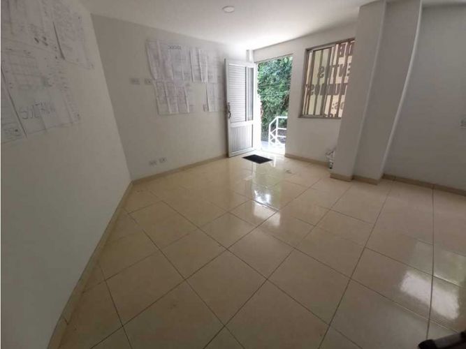 Local en venta en Los Alcazares, Manizales, 41 m² · foto 4 de 8