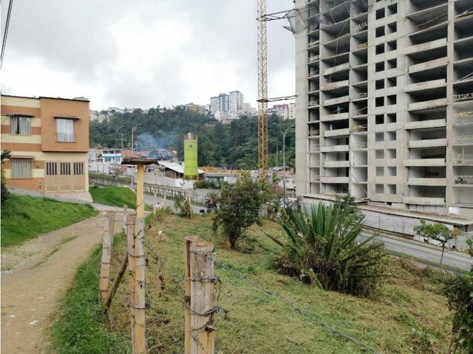 Lote en venta en Avenida Kevin Angel, Manizales, 2300 m² · foto 7 de 10