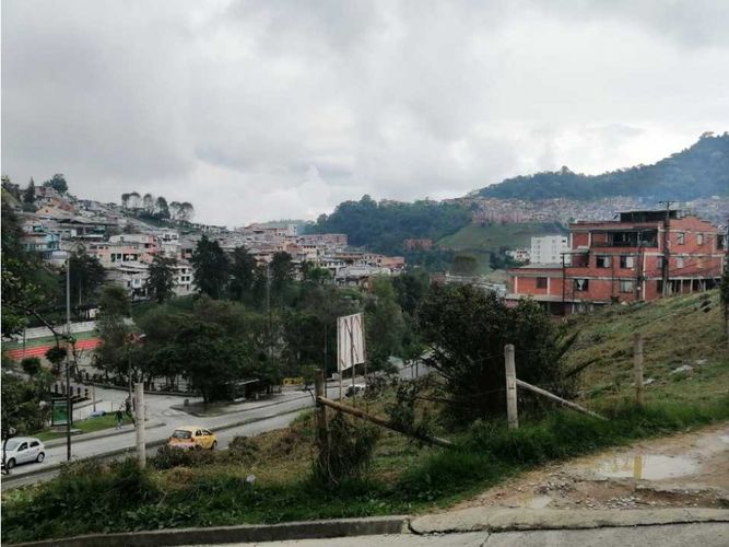Lote en venta en Avenida Kevin Angel, Manizales, 2300 m² · foto 8 de 10