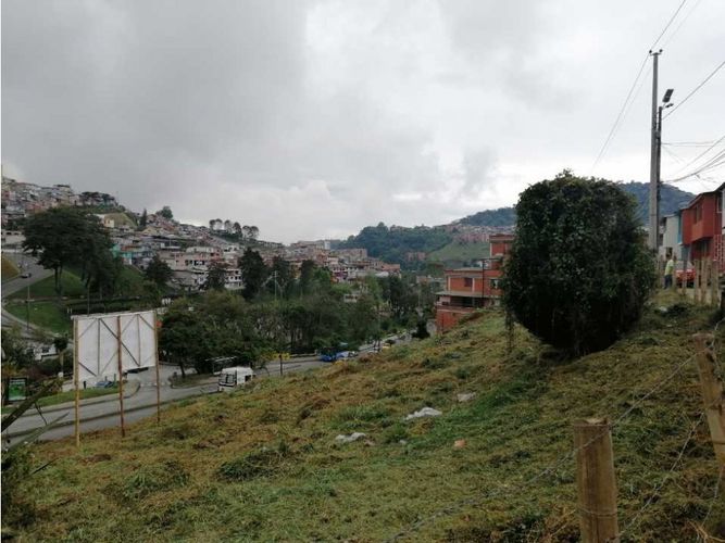 Lote en venta en Avenida Kevin Angel, Manizales, 2300 m² · foto 9 de 10