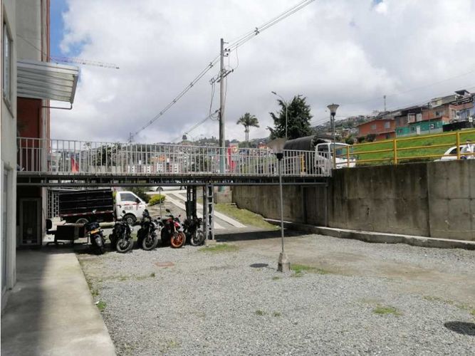 Local en venta en Cámbulos, Manizales, 191 m² · foto 6 de 7