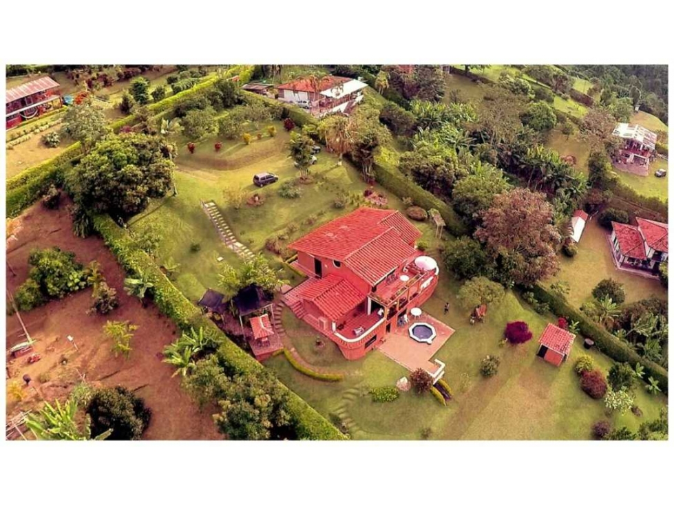 Casa en venta en La Cabaña, Manizales · foto 2 de 14