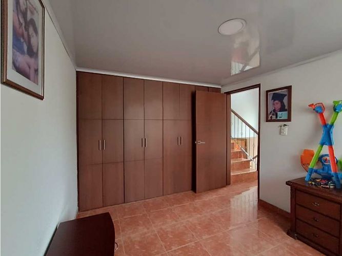 Casa de 6 alcobas en venta en Sacatin Viejo, Manizales, 185 m² · foto 14 de 24