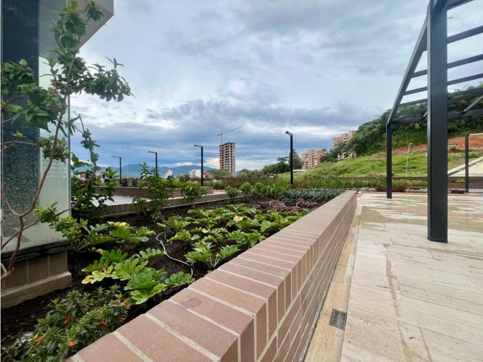 Apartamento en venta en Pinares, Pereira · foto 2 de 24