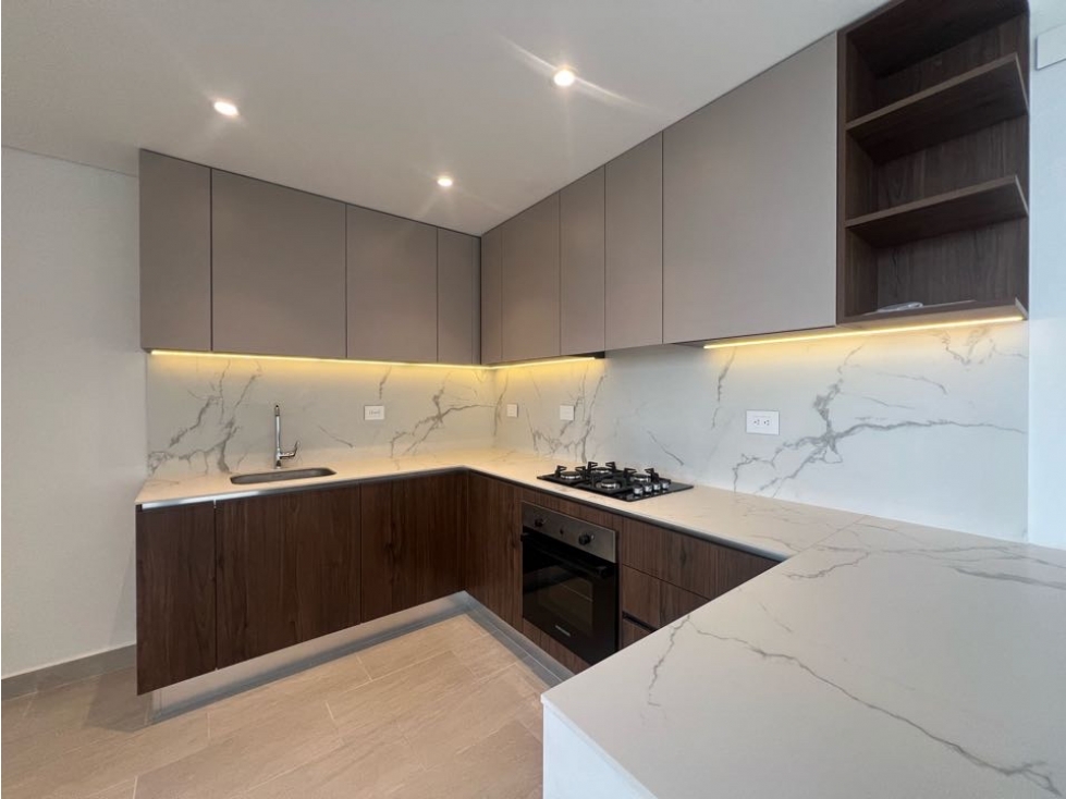 Apartamento en venta en Pinares, Pereira · foto 8 de 24