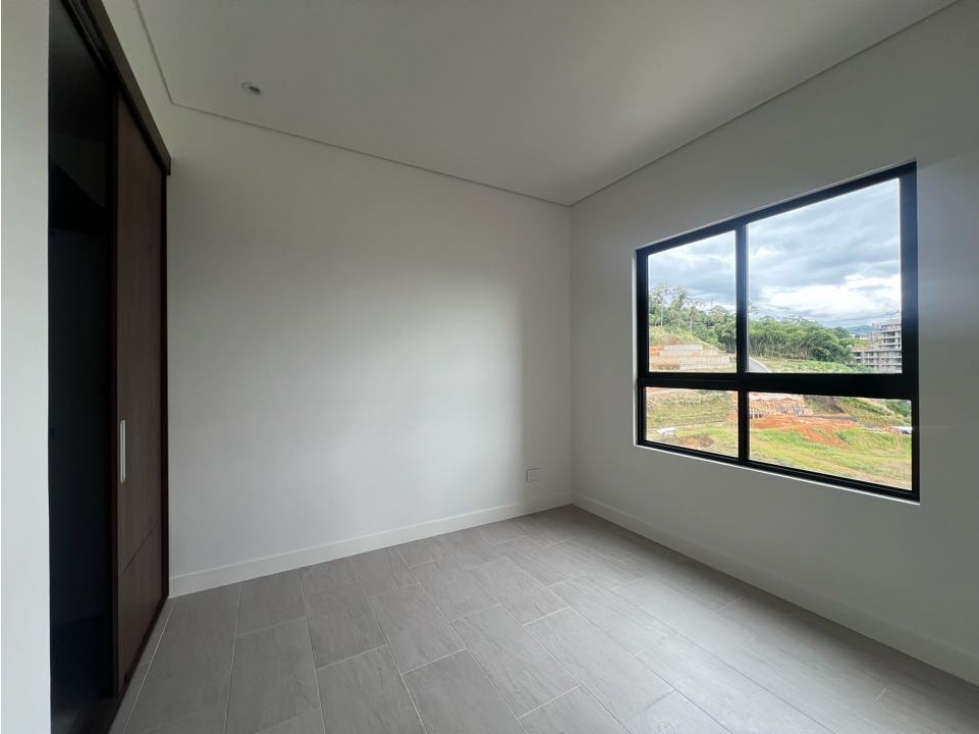 Apartamento en venta en Pinares, Pereira · foto 14 de 24