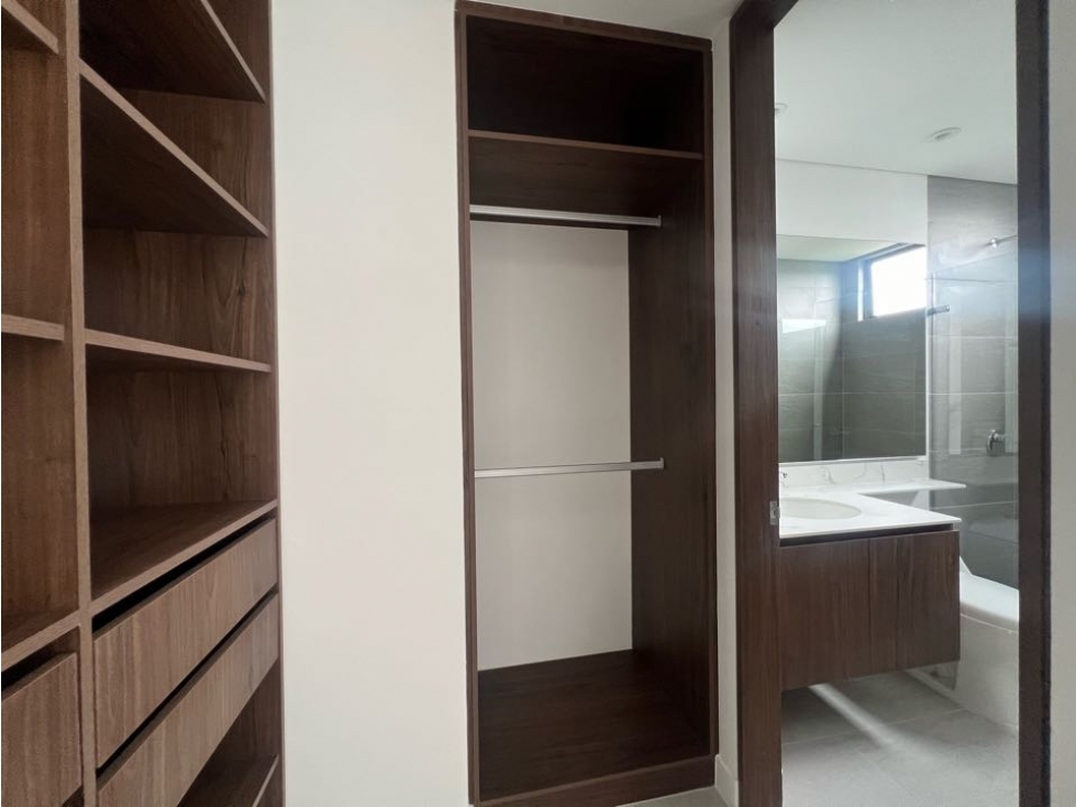 Apartamento en venta en Pinares, Pereira · foto 16 de 24