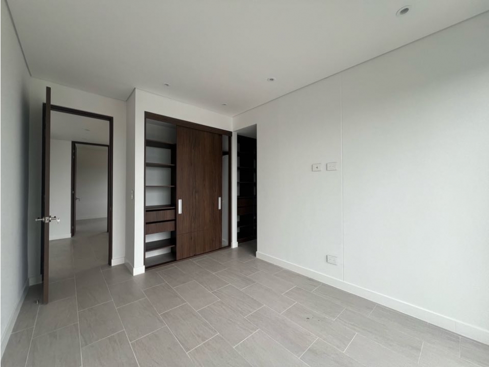 Apartamento en venta en Pinares, Pereira · foto 18 de 24