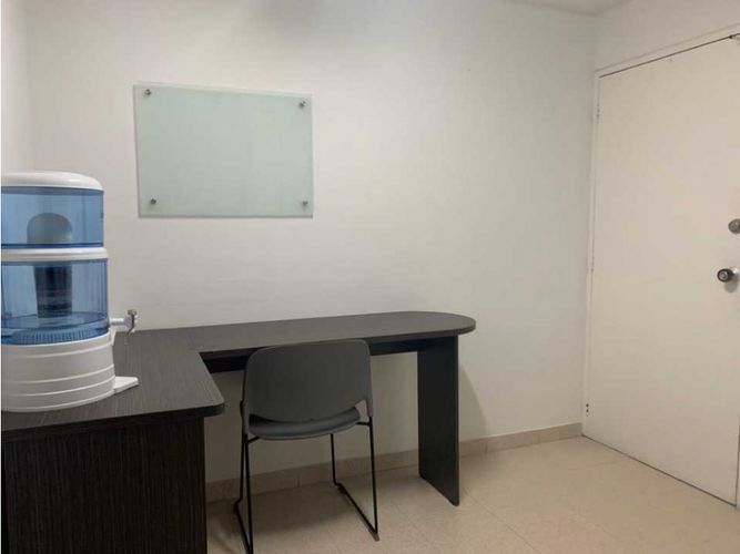 Consultorio en venta en Versalles, Manizales, 24 m² · foto 3 de 8