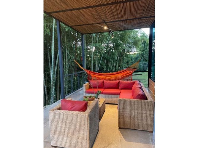 Casa de 3 alcobas en venta en Tribunas Corcega, Pereira, 427 m² · foto 3 de 24