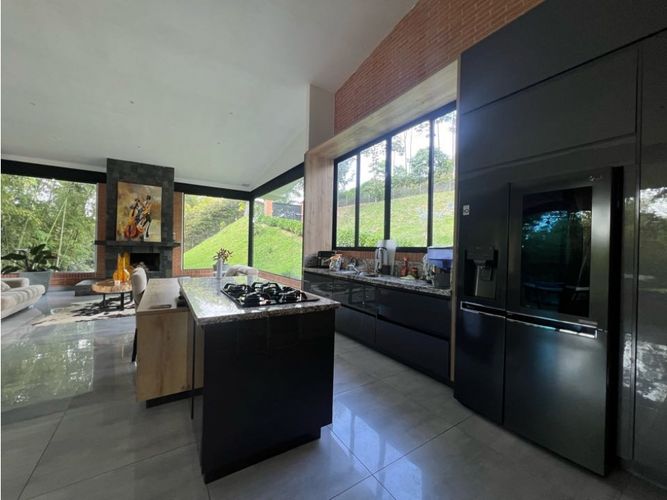 Casa de 3 alcobas en venta en Tribunas Corcega, Pereira, 427 m² · foto 7 de 24