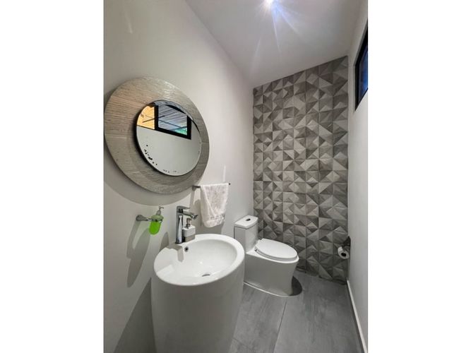 Casa de 3 alcobas en venta en Tribunas Corcega, Pereira, 427 m² · foto 8 de 24
