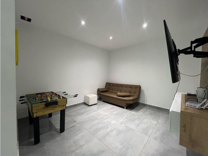 Casa de 3 alcobas en venta en Tribunas Corcega, Pereira, 427 m² · foto 9 de 24