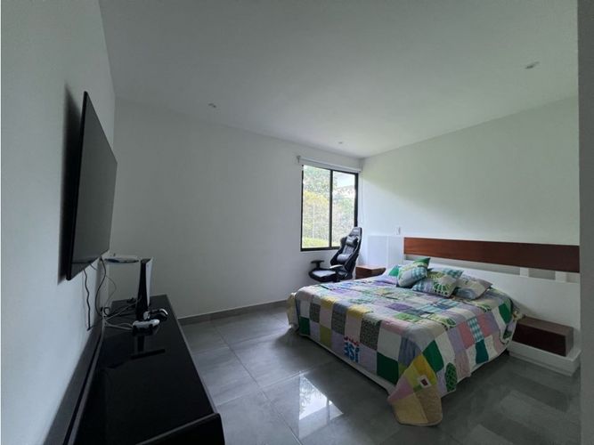 Casa de 3 alcobas en venta en Tribunas Corcega, Pereira, 427 m² · foto 13 de 24
