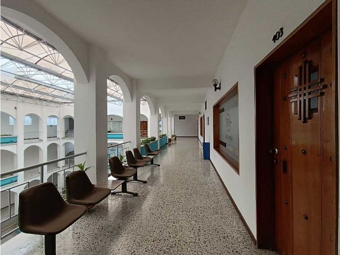 Oficina en venta en Versalles, Manizales, 54 m² · foto 3 de 14