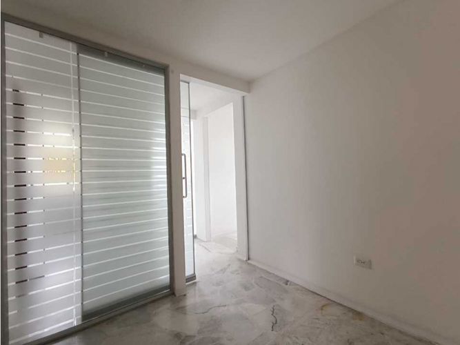 Oficina en venta en Versalles, Manizales, 54 m² · foto 4 de 14