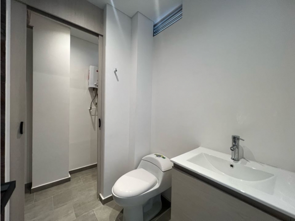 Apartamento en venta en Pinares, Pereira · foto 3 de 17