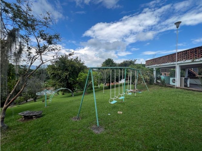 Finca en venta en Cerritos, Pereira, 8000 m² · foto 8 de 24