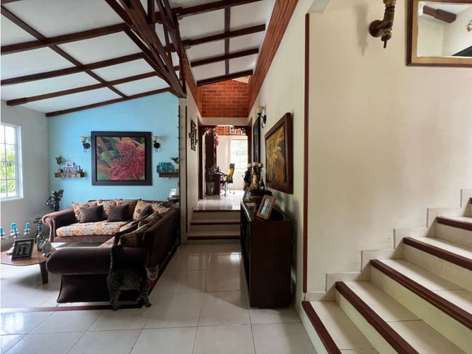 Casa de 4 alcobas en venta en Cerritos, Pereira, 300 m² · foto 3 de 24