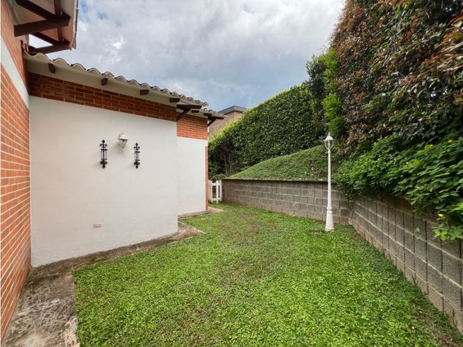 Casa de 4 alcobas en venta en Cerritos, Pereira, 300 m² · foto 15 de 24