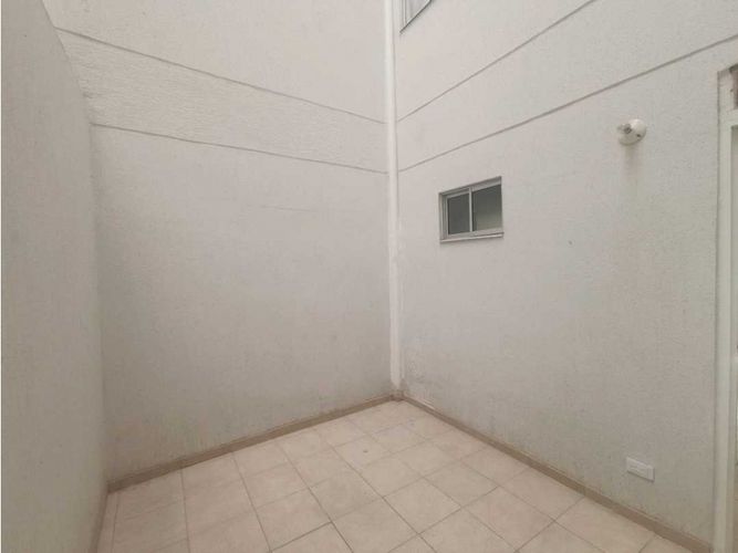 Local en venta en Los Alcazares, Manizales, 18 m² · foto 12 de 15