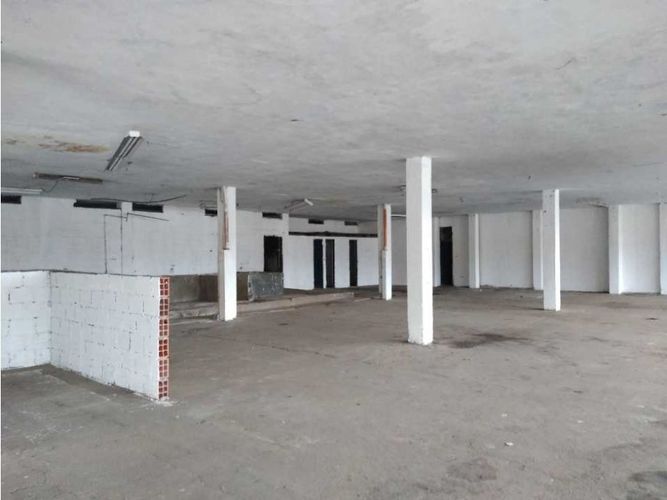 Bodega en venta en El Centro, Manizales, 667 m² · foto 13 de 14