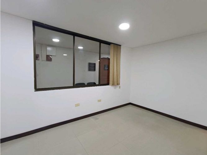 Oficina en venta en El Centro, Manizales, 27 m² · foto 3 de 8