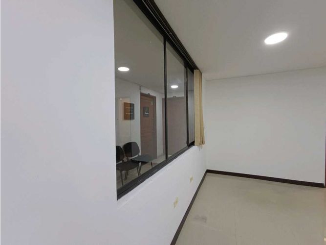 Oficina en venta en El Centro, Manizales, 27 m² · foto 4 de 8
