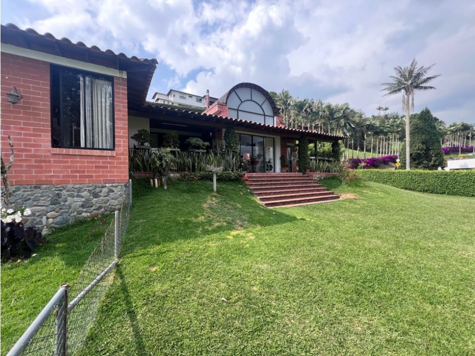 Casa en venta en Cerros De Alhambra, Manizales · foto 4 de 24