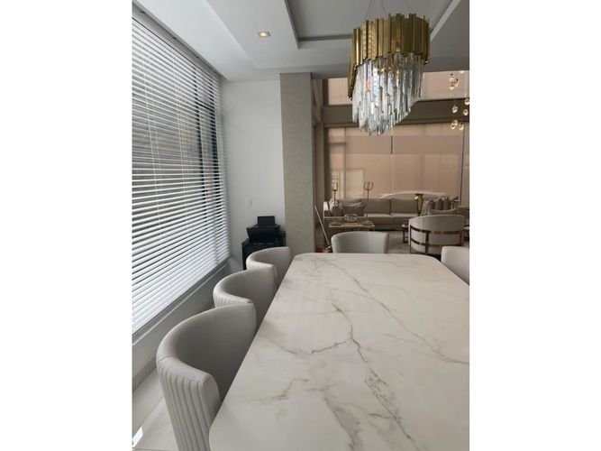 Casa de 4 alcobas en venta en San Jose De Bavaria, Bogotá, 256 m² · foto 13 de 17
