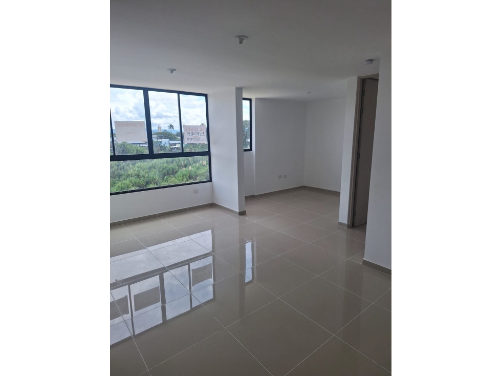 Apartamento en venta en Cerritos, Pereira · foto 2 de 15