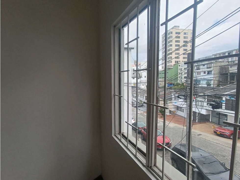 Apartamento en venta en La Carolita, Manizales · foto 4 de 23