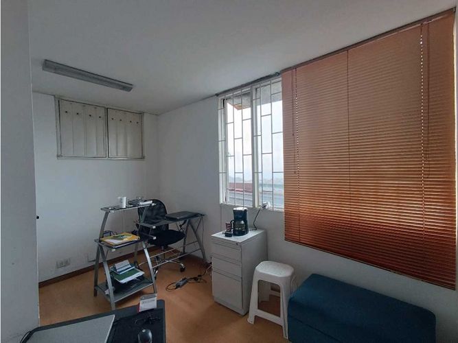 Oficina en venta en El Centro, Manizales, 15 m² · foto 2 de 8