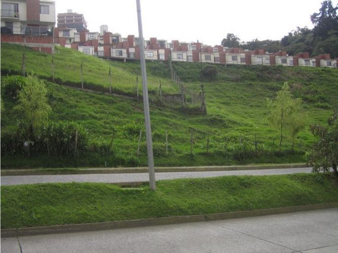 Lote en venta en Guayacanes, Manizales, 3142 m² · foto 8 de 9