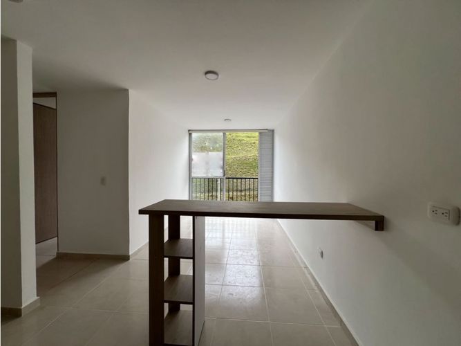 Apartamento de 3 alcobas en venta en Ub. La Giralda, Dosquebradas, 47 m² · foto 2 de 24