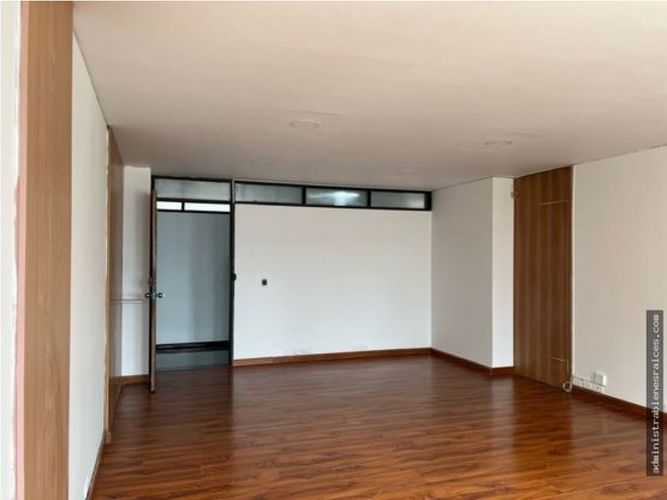 Oficina en venta en El Centro, Manizales, 33 m² · foto 2 de 4