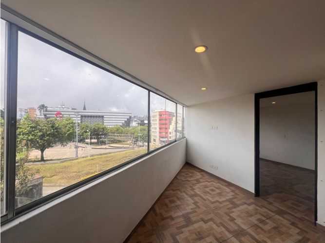 Edificio en venta en El Centro, Manizales, 458 m² · foto 21 de 24